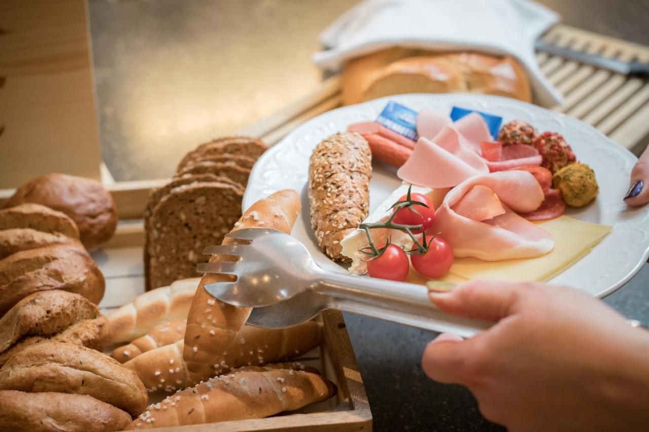 Wohlfuehlhotel Schiestl Fugen Bagian luar foto