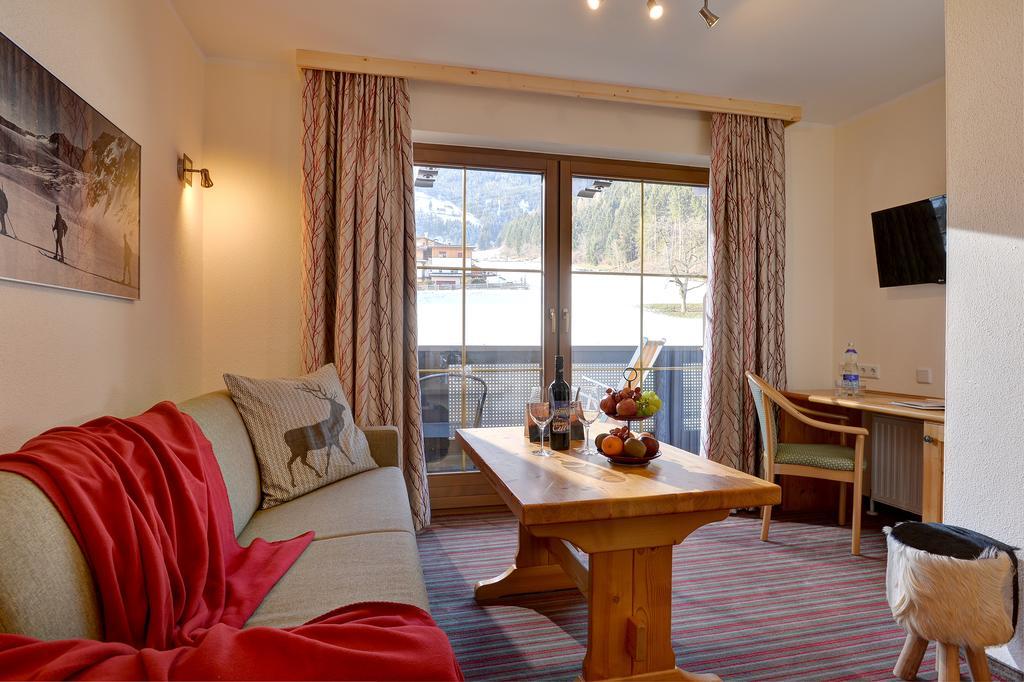 Wohlfuehlhotel Schiestl Fugen Bagian luar foto