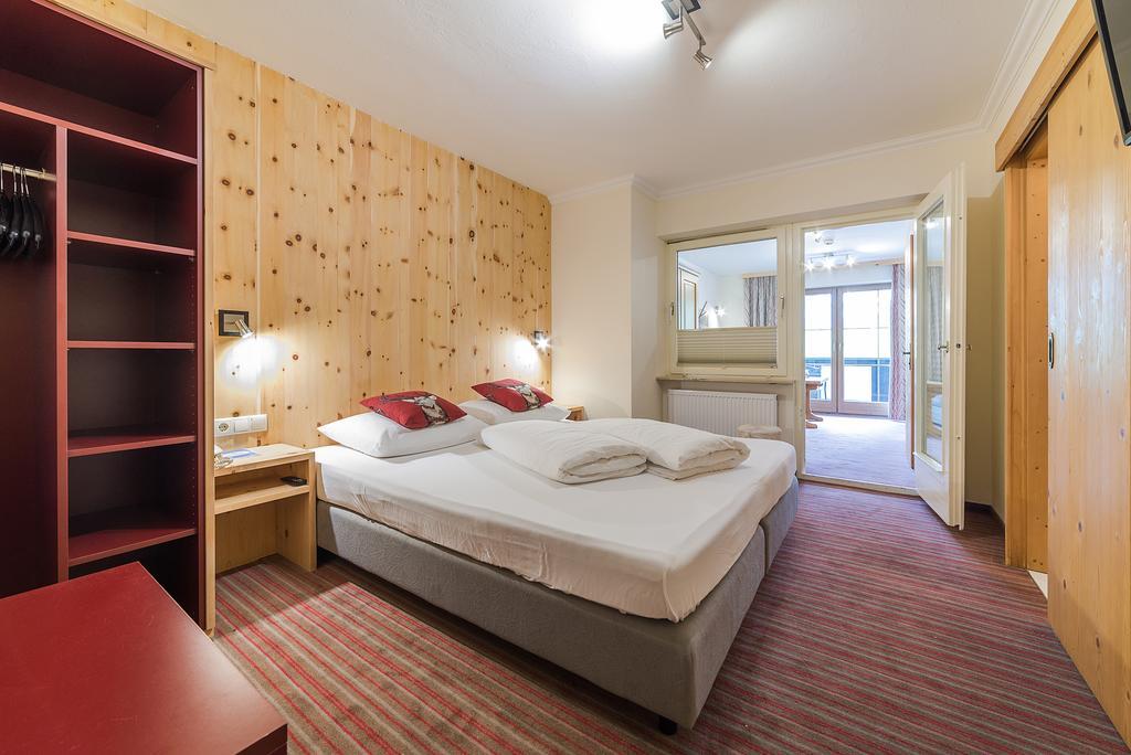 Wohlfuehlhotel Schiestl Fugen Bagian luar foto