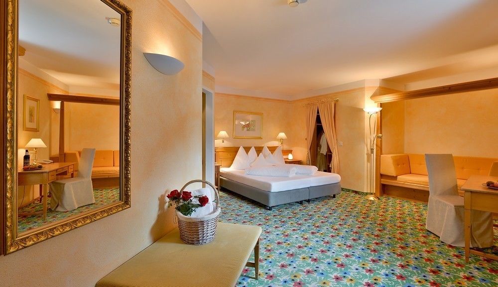 Wohlfuehlhotel Schiestl Fugen Bagian luar foto