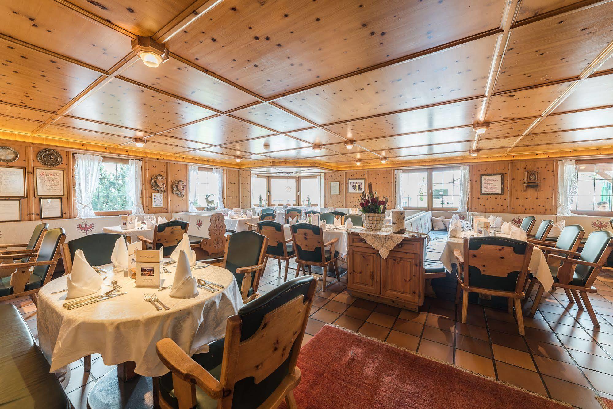 Wohlfuehlhotel Schiestl Fugen Bagian luar foto